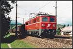 1110 028 mit Güterzug in Arnoldstein am 15.09.1994