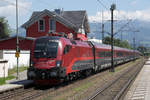 ÖBB 1116 232 durchfährt mit Railjet 662 nach Bregenz als Korridorzug den Bahnhof Kiefersfelden, 30.07.2020