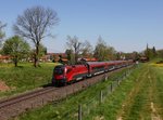 Die 1116 214 mit einem umgeleiteten RJ nach München am 07.05.2016 unterwegs bei Föching