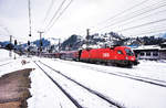 1116 276-7 schiebt den railjet 1262  Kitzbüheler Alpen , auf der Fahrt von Flughafen Wien (VIE) nach Wörgl Hbf, aus dem Bahnhof Schwarzach-St.