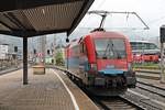 Nachschuss auf 1116 045  Rail Cargo Hungaria , als diese am 06.07.2018 auf Gleis 7 im Innsbrucker Hauptbahnhof ans Signal vorrückte, um später nach einer Ausfahrt eines RailJet´s in