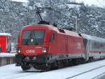 ÖBB 1116 089-2 mit dem IC 118 von Innsbruck Hbf nach Dortmund bei der Einfahrt in Imst-Pitztal.