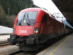 ÖBB 1116 088-4 mit dem EC 80 von Verona P.N. nach München Hbf kurz vor der Abfahrt. Aufgenommen im Bahnhof Brenner/Brennero am 26.04.2009