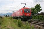 Mit 20.000 PS nach Wien: 1116 117 und 202 bringen den OEC 565  ZUKUNFTSZENTRUM TIROL  von Innsbruck nach Wien Westbahnhof.