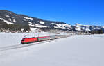 1116 126 mit EC 164 am 12.02.2022 bei Kirchberg in Tirol.