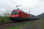 1116 129 mit dem KGAG 43630 kurz nach dem Grenzbahnhof Spielfeld/Straß, aufgenommen am 26.04.2014.