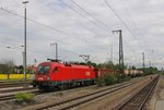 1116 262 mit gemischtem Güterzug bei der Einfahrt in München-Trudering Richtung München Laim.