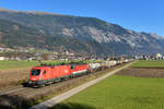 1116 196 + 1144 269 mit einem Containerzug am 17.11.2012 bei Schwaz.