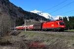 Die Taurus Maschinen der ÖBB fotografiere ich immer gerne. Am 29. März 2019 konnte ich die 1116.186 vor dem G 54490 von Linz Vbf nach Hall in Tirol bei der Einfahrt Bischofshofen aufnehmen. Das Hagengebirge im Hintergrund war noch tief verschneit. 