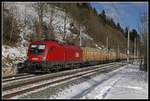 1116 121 mit Güterzug bei Wartberg im Mürztal am 6.02.2020