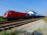 1116 273-4, zieht den (blauen)Kesselwagenzug bei Bruck/L in Richtung Ungarn; 200811