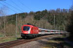 1116 098 mit dem IC 186/RE 50186 (Zürich HB/Singen(Htw)-Stuttgart Hbf) in Talhausen 25.4.21