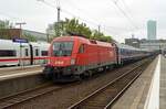 Am Abend des 06.05.23 hat 1116 134 den NJ 491 nach Wien in Hamburg-Altona bereitgestellt.