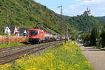 Ein ÖBB - Taurus 1116 116 mit Güterzug auf der rechten Rheinstrecke bei Braubach am 10.05.2024