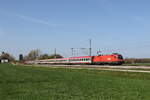 1116 157 mit einem  EC  auf dem Weg nach Salzburg. Aufgenommen am 17. April 2026 bei �bersee am Chiemsee.