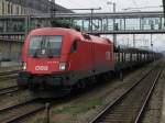 1116 174 mit einem Gterzug am 1.4.2008 in Regensburg.