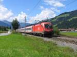 1116 182-5 mit OEC 669 Bregenz-Graz Hbf bei Brixen im Thale am 24-8-2008.