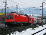 Hier die gleiche Lok zwischen Lauterach und Wolfurt mit dem R 5642 am 9.3.2010.

Lg
