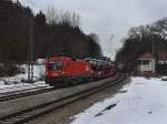 Die 1116 140 mit einem Gterzug am 13.03.2010 bei der Durchfahrt in Aling.