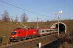 1116 114 mit OIC 646 auf der NBS bei Loosdorf. 24.03.2010