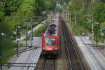 Taurus-Tandem 1116 039 und 1116 021 ziehen den EC662 nach Bregenz und haben fast noch den ganzen Weg vor sich als er mich in Pressbaum vor die Linse gefahren ist.