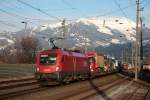 Nachschu auf einen Zug der RoLa im Bf Fritzens-Wattens mit 1116 276, Zuglok war die hier nicht sichtbare 1044 100. (17.03.2010)