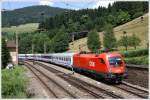 Vorbei am alten Stellwerk in Breitenstein, fhrt der EC 102  Polonia  von Villach nach Warschau.Am Zug 1116 258.
3.7.2010