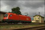 1116 147 rollt am 24.08.2010 als LZ gen Passau. Sie trgt die sehr tiefgrndige Aufschrift  Das Ende einer ra ist der Anfang der Zukunft   (24.08.2010, Mangolding)