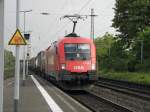 BB 1116 100-7 mit dem Wenzel durch Beuel am 28.4.2011