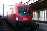 1116 271-6 nach der Ankunft mit dem IC 532 am Wiener Sdbahnhof. (9.2.2006)
