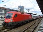 Taurus BB 1016 037-2 steht mit dem IC 2556 Heidelberg - Saarbrcken am 22.09.2011 in Kaiserslautern Hbf
