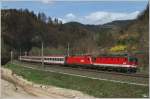 1144 261 und 1116 184 fahren mit IC 651  120 Jahre Kapsch  von Wien Meidling nach Graz. 
Peggau 28.3.2012