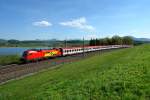 1116 065 mit OIC 691 am 25.04.2009 unterwegs bei Seekirchen am Wallersee.