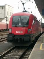 1116 146-0 in Linz Hbf bespannt den Regionalzug nach Kirchdorf/Krems, 14.8.2006