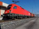 1116 033-2 mit einer Containerzugleistung bei Amstetten in Richtung Linz; 140225