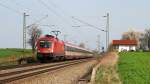 1116 099 mit EC 85 bei Hilperting (01.04.2014)