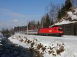 Die 1116 037 mit einem IC am 07.02.2015 unterwegs bei St.