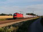 Die 1116 053 mit einem Nachtzug nach Wien am 26.07.2015 unterwegs bei Unternberg.