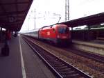 BR 1116 in Plattling mit EC am 16.08.2006