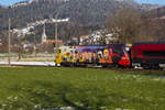 1116 153-8 mit Speziallackierung in ÖAMTC Farben mit einem Railjet gen Bregenz aus Richtung Dornbirn. 13.2.18