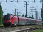 1116207 rast mit RJ262 bei Attnang-Puchheim seinem Ziel entgegen; 090811
