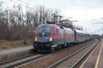 1116 229 eilt mit dem RJ65 von Wien West nach Budapest-Keleti-pu durch die Haltestelle Rannersdorf-Lanzendorf nach Ungarn.