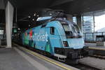 BB klimajet 1116 244 mit dem RJ 743 von Salzburg Hbf zum Flughafen Wien, am 15.08.2022 in Wien Hauptbahnhof.