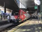 25.10.2021
ÖBB 1116 200  Demokratie in Bewegung  / Demokratielok
in Wien Hauptbahnhof
am Railjet