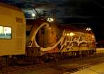 Wolfgang Amadeus Mozart im Mondlicht. Impression der 1116 250 bei Vollmond am 22.01.2008 im Bahnhof Stockerau.