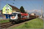 1116 246 Bundesheer fhrt mit einem Erzzug in Richtung Spielfeld.
Donawitz 18.07.2008