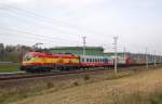 1116 232  EM-Spanien  ist am 14.10.2008 mit einer schlecht
ausgelasteten Rola (3LKW) in der Betriebsausweiche Krift 
durchgefahren.Hatte ich bei der anderen Aufnahme noch 
etwas Sonne, ist hier bereits hinter einer dicken Wolkendecke
verschwunden.