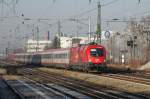 Der Schweiz-Stier (1116 075) und 1116 165 als zweite Lok am letzten Tag 2008 mit EC 113 nach Klagenfurt am Heimeranplatz