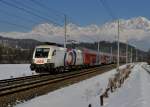 1116 264 mit einem Sonderzug fr das Hahnenkamm-Rennen in Kitzbhel bei seiner Fahrt von St.