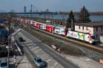 1116 130  frontrunner , am sonnigen Nachmittag in Wien Handelskai, Hhe Wien Praterkai.